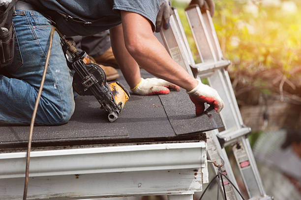 Best Flat Roof Repair Services  in Fort Atkinson, WI